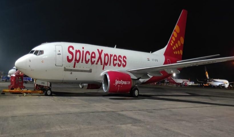 SpiceXpress B737