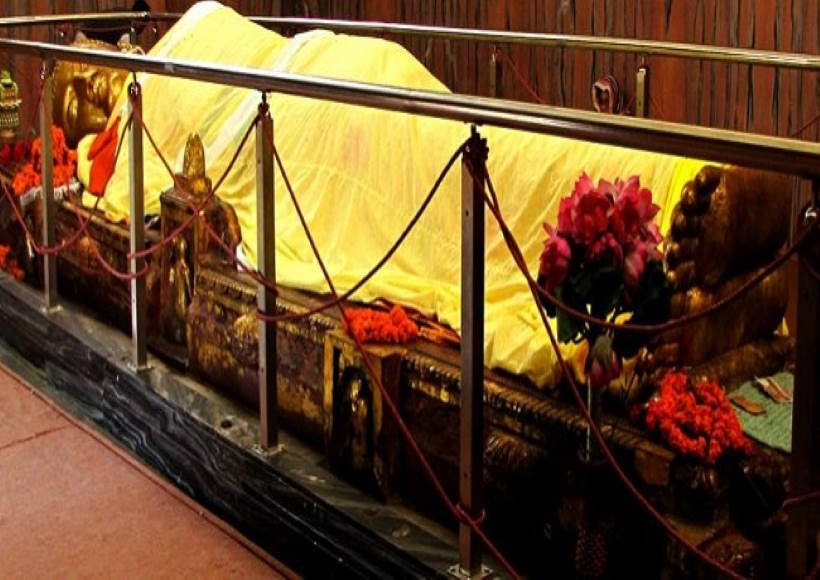 बुद्ध परिनिर्वाण प्रतिमा (स्रोत: gorakhpur.nic.in)