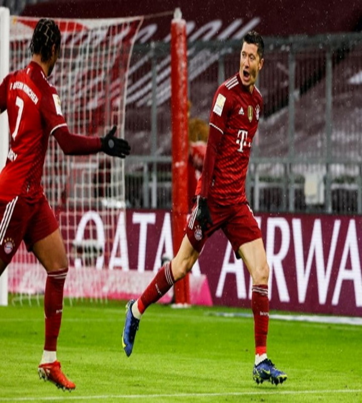 बायर्न के खिलाफ मोनचेंग्लादबैक 2-1 से जीती मैच