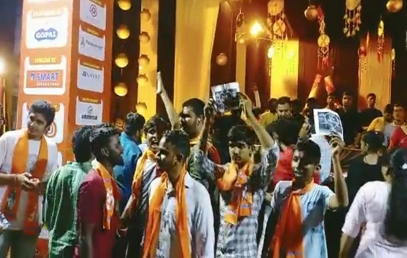 Bajrang dal moral policing