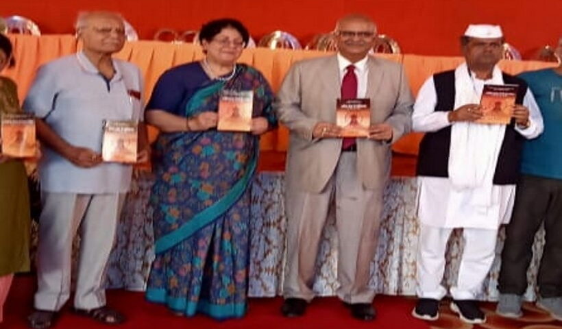 It is important for people associated with civil service to be positive and transparent - Alok Ranjan.