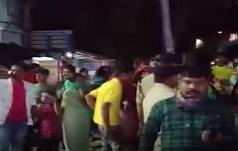 Chlorine gas leak in Bhopal, health of many people deteriorated.