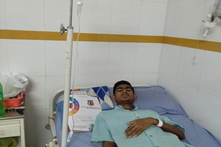 Class 10 student Karan was punished by the teacher for doing 200 situps in Saraswati school of Una Taluka in Gir Somnath district in Saurashtra region.