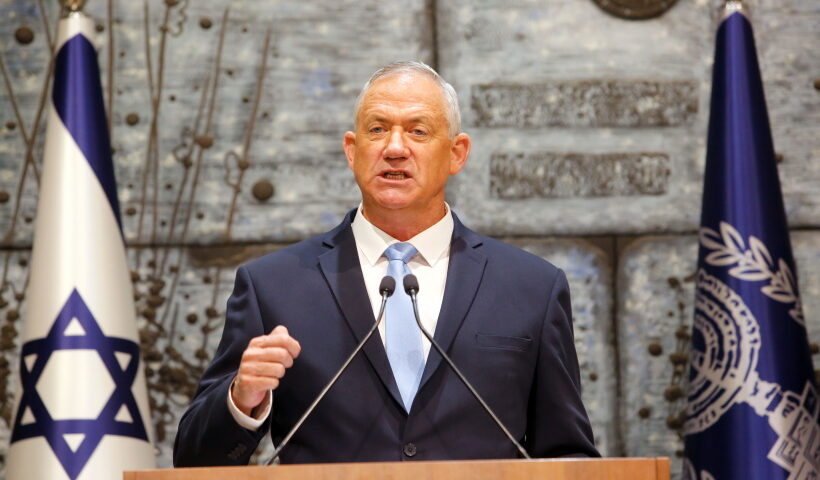 JERUSALEM, Oct. 23, 2019 (Xinhua) -- Blue and White party leader Benny Gantz speaks at the President's residence in Jerusalem, on Oct. 23, 2019. Benny Gantz, Israel's former military chief, was given