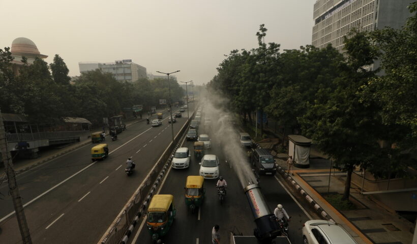 New Delhi: Anti-smog initiatives increase as Delhi battles pollution on Friday, November 05