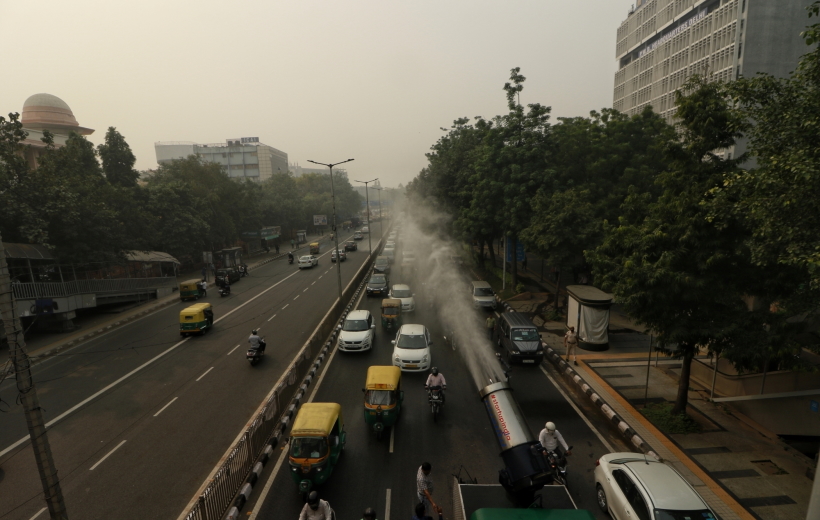 New Delhi: Anti-smog initiatives increase as Delhi battles pollution on Friday, November 05