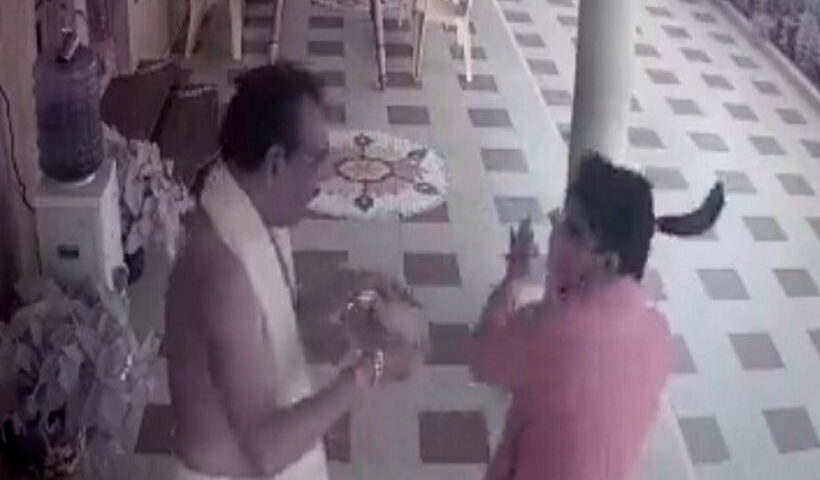आंध्र प्रदेश में भिखारी के भेष में आए शख्स ने टीडीपी नेता को चाकू मारा