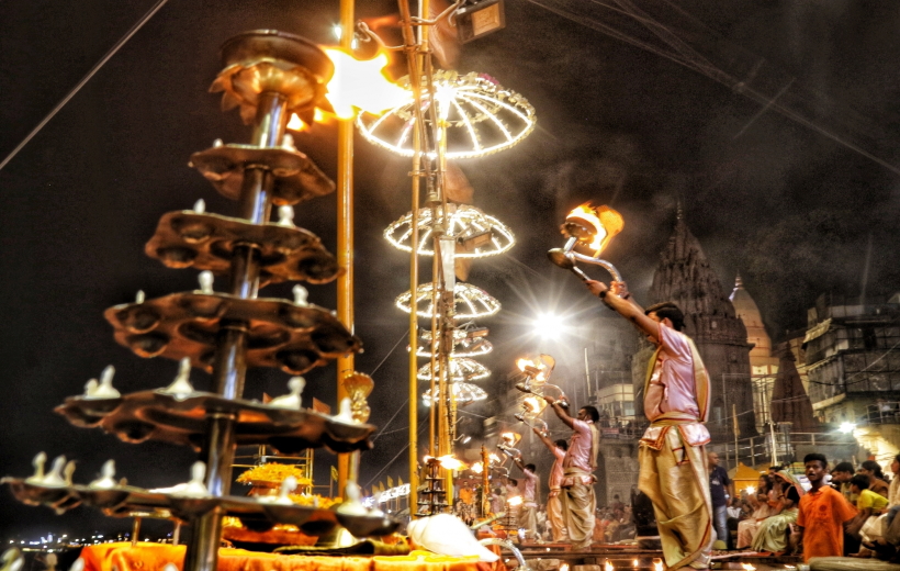 Varanasi : Devotees during the evening Ganga Aarti at Dashashwamedh Ghat in Varanasi