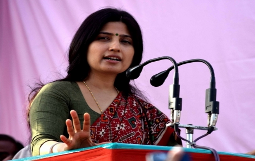 Allahabad: Samajwadi Party MPs Dimple Yadav addresses during a party rally in Allahabad