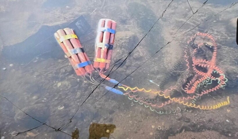 A suspicious bomb-like device with a dozen gelatin sticks, linked to a timer and electrical circuit, found under a road bridge on Bhogavati River in Pen town, was defused and police said it was not linked with any explosive or detonator