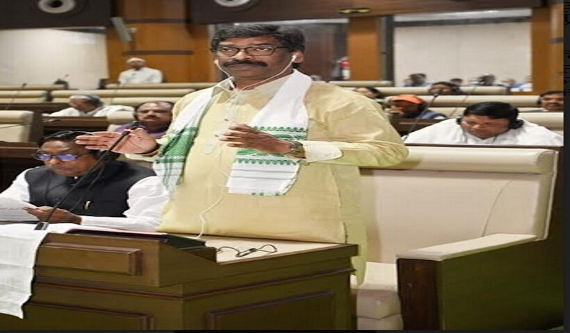 Jharkhand Chief Minister Hemant Soren's serious allegation Ã¢Â€Â“ The Prime Minister is now threatening people on the phone.