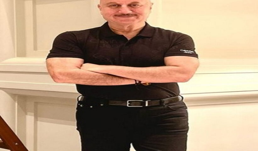 अनुपम खेर