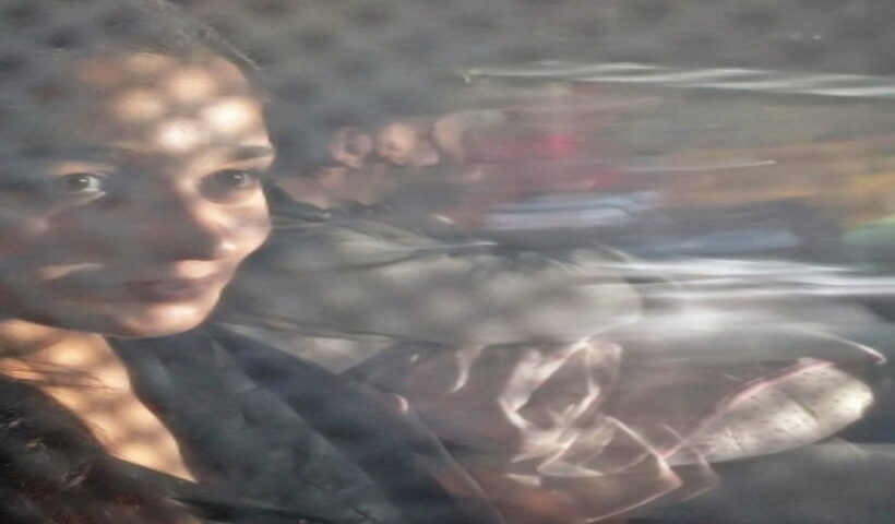 आलिया और रणबीर अपनी बच्ची को साथ में लेकर आए घर