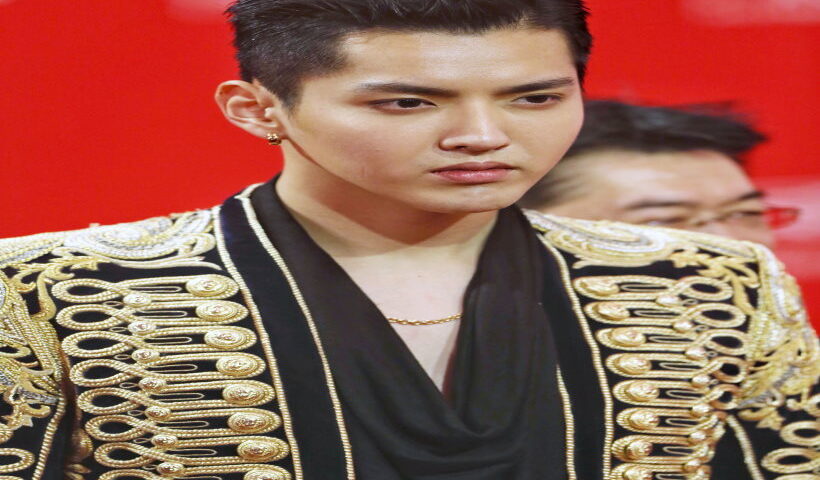 चीनी-कनाडाई संगीत और अभिनय स्टार क्रिस वू