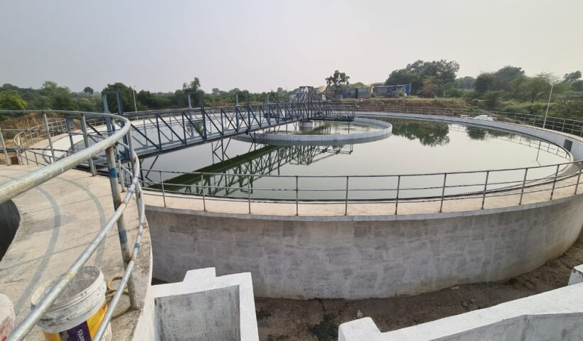 Selfie points are becoming sites polluting the Ganges in Uttar Pradesh.