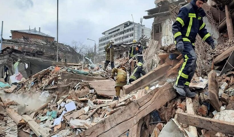 Russian military shelling in Kharkiv destroys mall