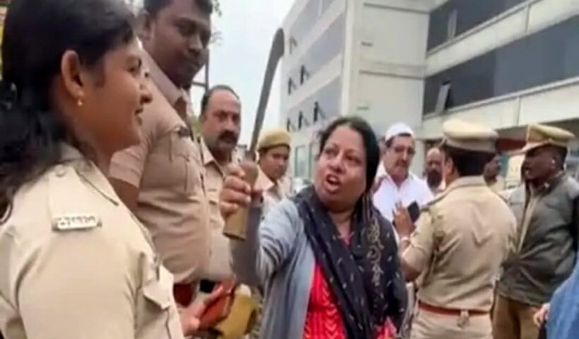 Couple, both Congress leaders who threatened officers with machete in public arrested in K'taka.