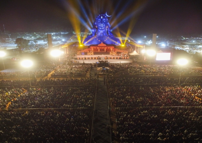 Adiyogi statue unveiled near B'luru; K'taka govt assures all support to Isha Foundation