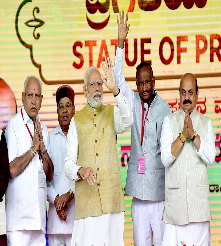 सत्तारूढ़ भाजपा सत्ता विरोधी लहर को कम करने के लिए गुजरात मॉडल अपनाने को तैयार