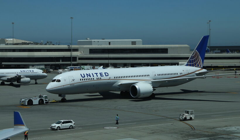 SAN FRANCISCO, July 14, 2016 (Xinhua) -- A United Airlines' Boeing 787-9 Dreamliner to fly the inaugural San Francisco-Hangzhou nonstop flight is going to take off from the San Francisco International Airport, the Untied States, on July 13, 2016. United Airlines on Wednesday inaugurated a three-times-weekly nonstop service from the U.S. West Coast city San Francisco to the southeast Chinese city of Hangzhou.