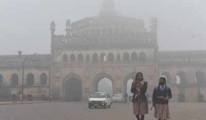 Dense fog in Lucknow.