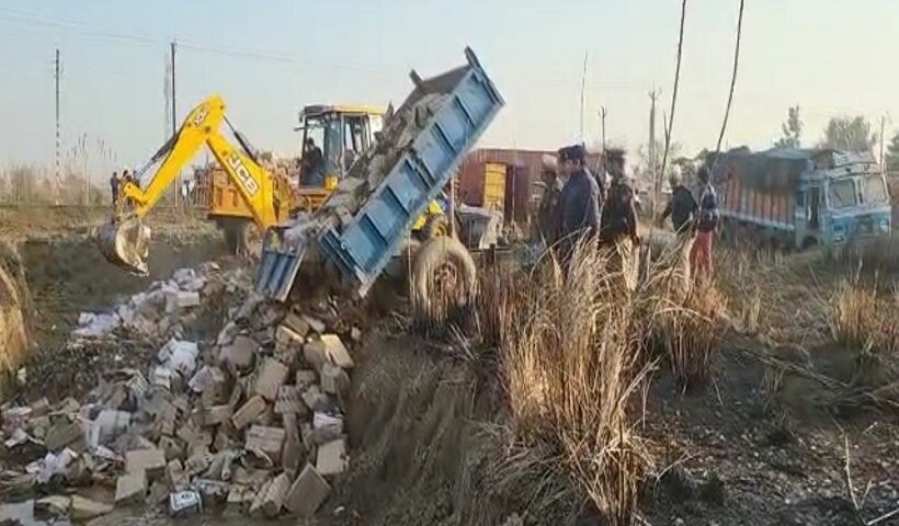 Illicit liquor worth 7 crores was destroyed, in 290 cases goods were seized from smugglers