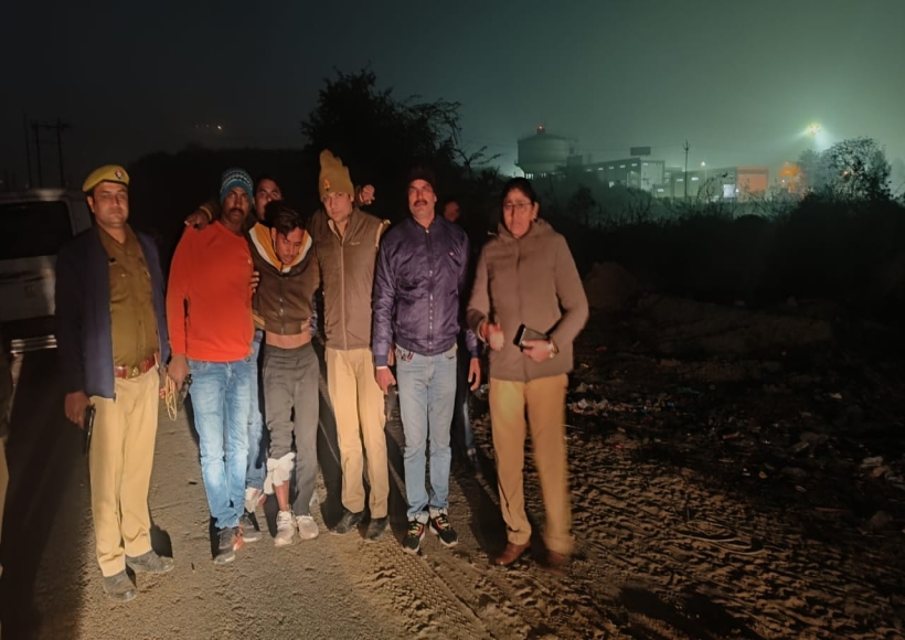 Police arrested the wanted reward of Rs 15000 during the encounter.