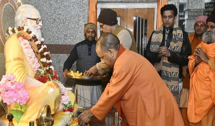 CM Yogi suddenly reached Gorakhpur, took stock of the preparations for the Khichdi fair.