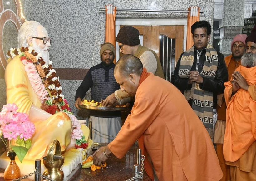 CM Yogi suddenly reached Gorakhpur, took stock of the preparations for the Khichdi fair.