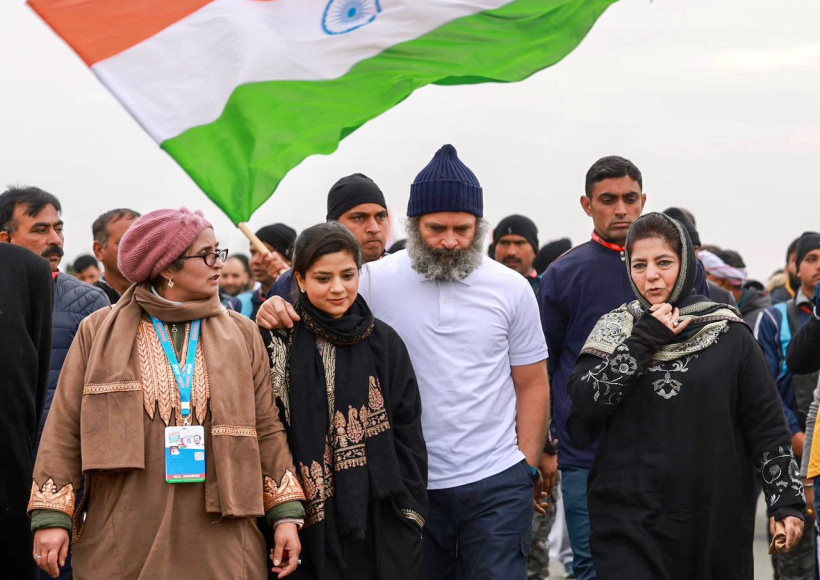 कश्मीर में भारत जोड़ो यात्रा में शामिल हुईं महबूबा मुफ्ती