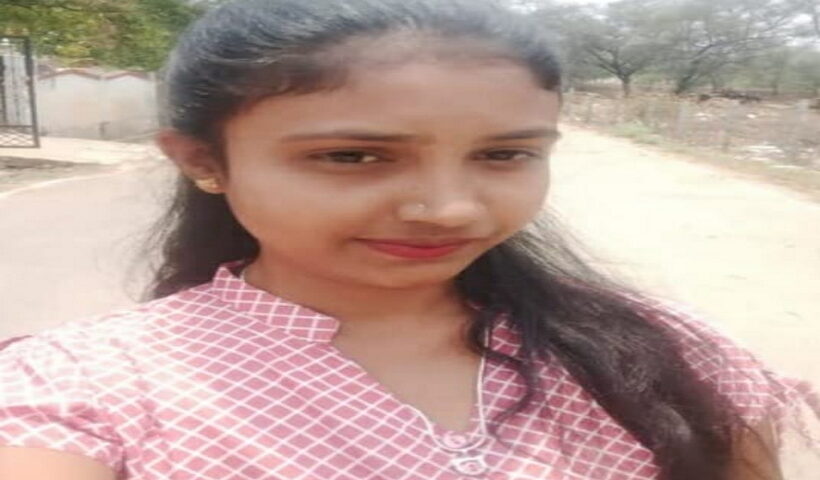 K'taka police launch hunt for jilted lover who stabbed 19-year-old to death.