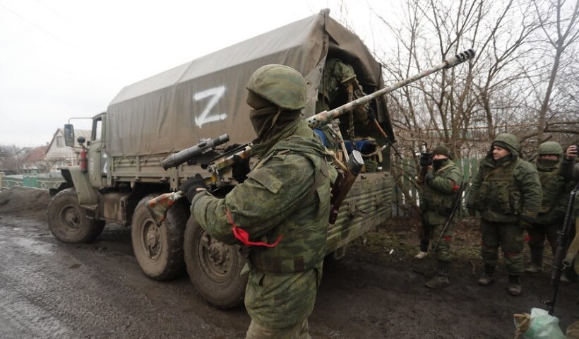 Armed personnel in Donetsk.