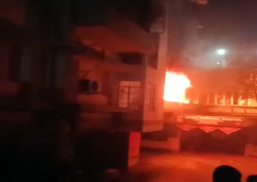 धनबाद के निजी अस्पताल में आग से दो डॉक्टरों सहित छह की मौत