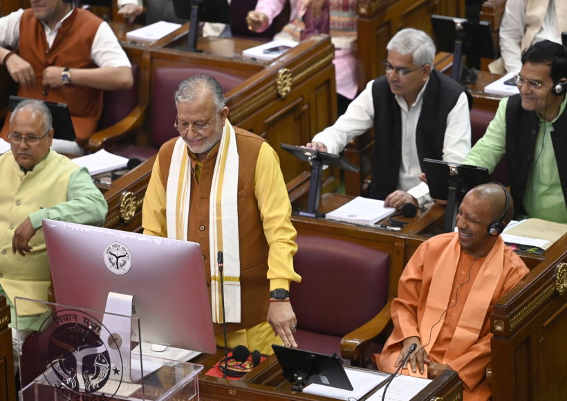 योगी सरकार ने पेश किया 6.90 लाख करोड़ रूपए का बजट