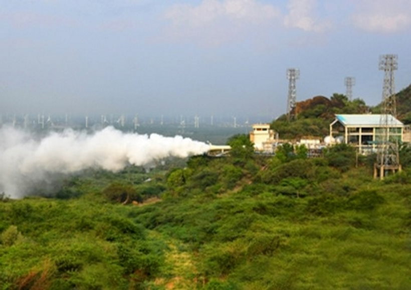 इसरो ने अपने मून मिशन रॉकेट के क्रायोजेनिक इंजन का परीक्षण किया