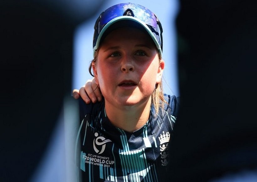 इंग्लैंड की स्क्रिवेंस को 'आईसीसी महिला प्लेयर ऑफ द मंथ' चुना गया