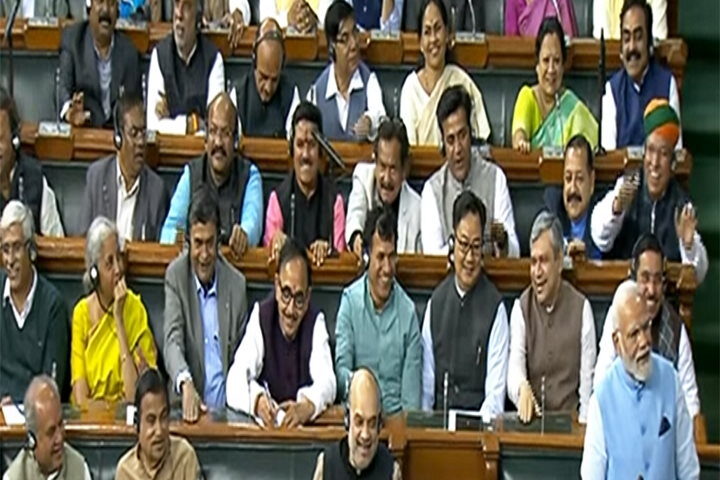 पीएम मोदी का विपक्ष पर पलटवार, कहा बेबुनियाद हैं सारे आरोप