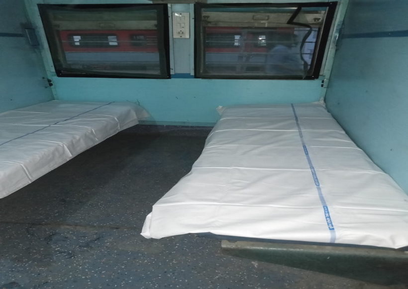 गुरुग्राम की महिला ने कोविड के डर से खुद को और अपने बेटे को 3 साल के लिए घर में कैद किया