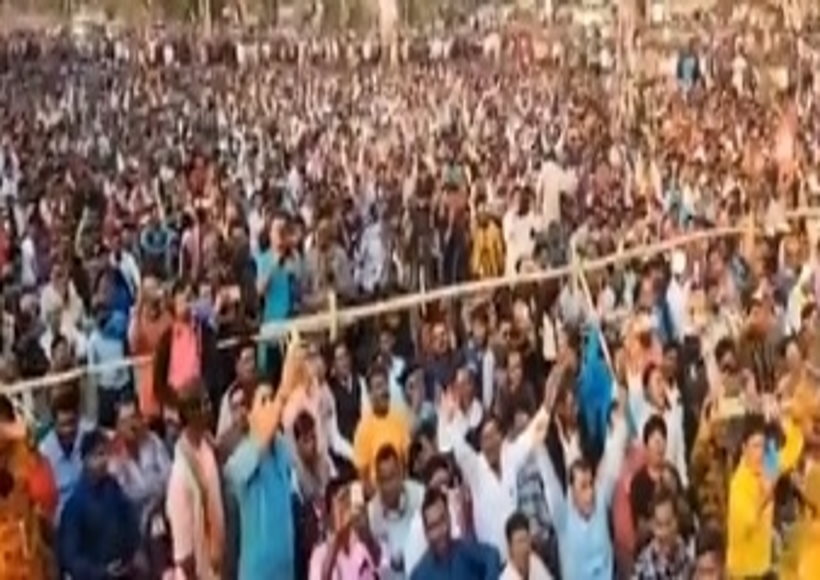 हाई वोल्टेज ट्रांसमिशन लाइन के खिलाफ किसानों का आंदोलन तेज