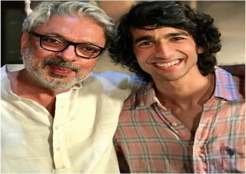 फिल्म 'गंगूबाई काठियावाड़ी' को एक साल पूरा, शांतनु माहेश्वरी मना रहे जश्न