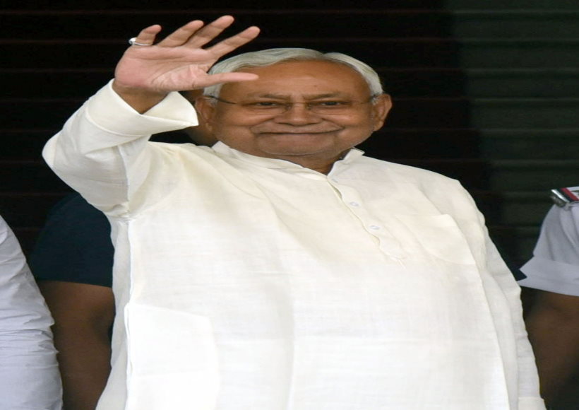 नीतीश कुमार को बम से उड़ाने की धमकी देने वाला गिरफ्तार