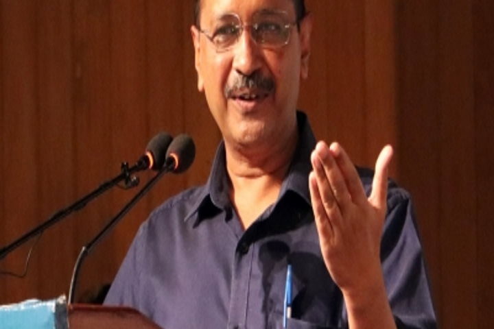 कोविड से घबराने की जरूरत नहीं, सरकार तैयार है : केजरीवाल