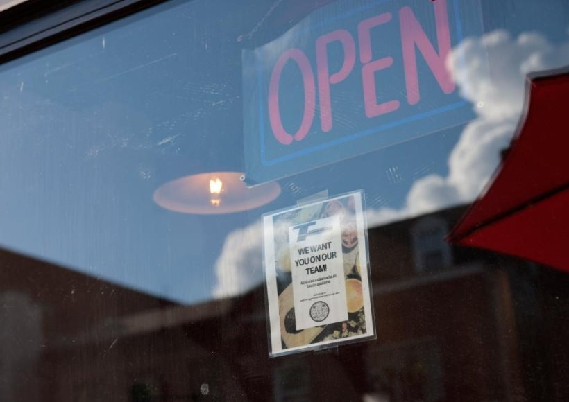 अमेरिका में फरवरी में 3 लाख 11 हजार नौकरियां सृजित