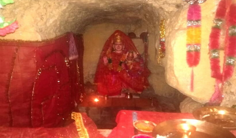 झारखंड का आंजन पर्वत है हनुमान की जन्मभूमि, रामनवमी पर उमड़े भक्त