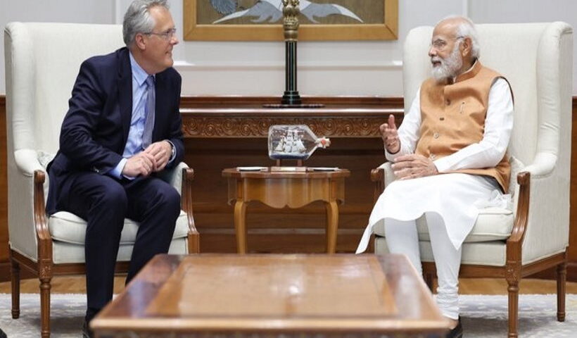 एनएक्सपी सेमीकंडक्टर्स के सीईओ कर्ट सिवर्स ने पीएम मोदी से की मुलाकात