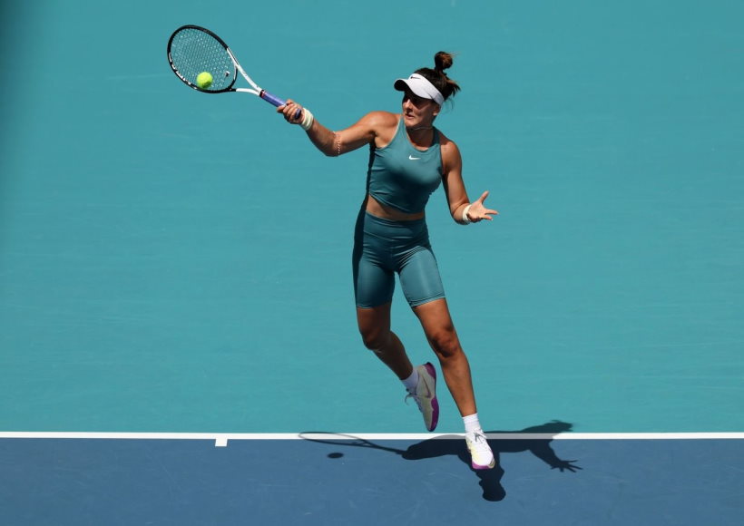 मियामी ओपन : ओपनर में आंद्रेस्कू ने राडुकानू को हराया