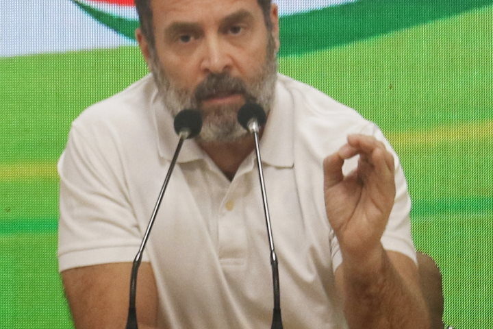 राहुल ने कहा, वह सावरकर नहीं, माफी नहीं मांगेंगे