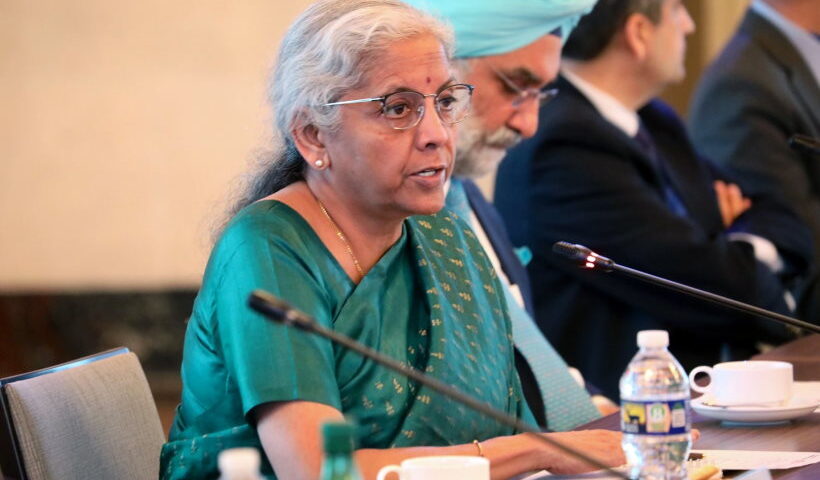 भारत सुधार के एजेंडे के लिए प्रतिबद्ध है: सीतारमण