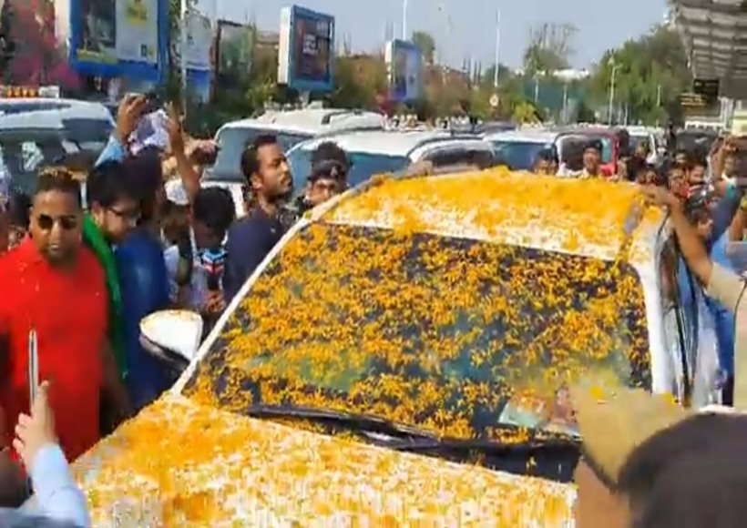 राजद प्रमुख लालू प्रसाद किडनी ट्रांसप्लांट के बाद पहली बार पटना पहुंचे, हुआ भव्य स्वागत