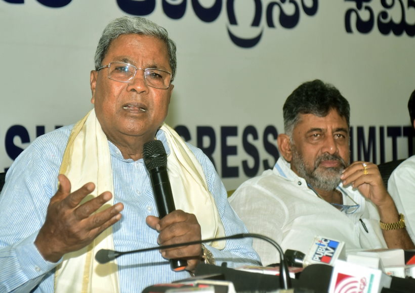 सिद्दारमैया को विधायकों का समर्थन, शिवकुमार को सोनिया गांधी से उम्मीदें